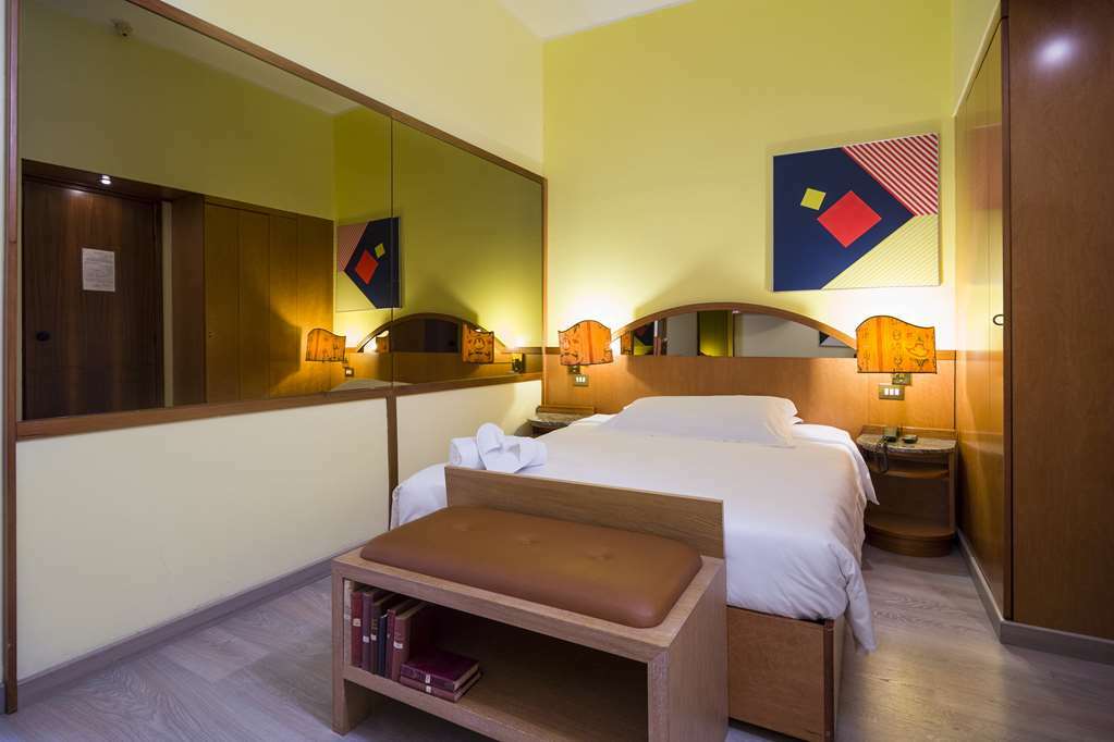 Hotel Carrobbio Milano Rum bild